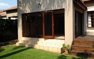 3 Bedroom Duplex in Boardwalk Manor