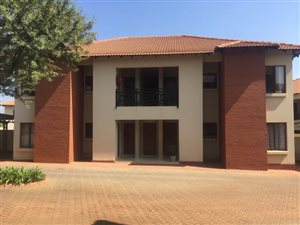 2 Bed Simplex in Pretorius Park
