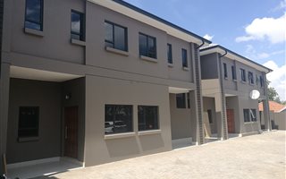 3 Bedroom Duplex in Emmarentia