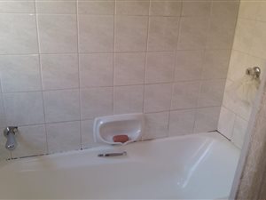2 Bed Flat in Moregloed