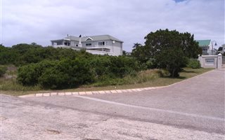 792 m² Land available in Kenton-on-Sea