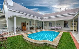 4 Bedroom House in Paarl