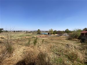 1463 m² Land available in Amiel Park