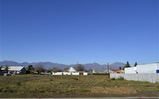 736 m² Land available in Prince Alfred Hamlet