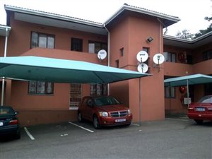 1 Bed Flat in Montclair
