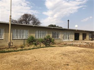 74 ha Farm in Kafferskraal AH