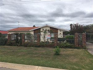 4 Bedroom House in Bothasrus
