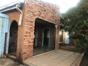 3 Bed House in Eldorado Park