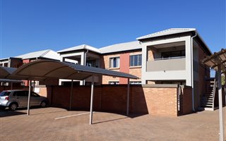 2 Bedroom Townhouse in Andeon AH