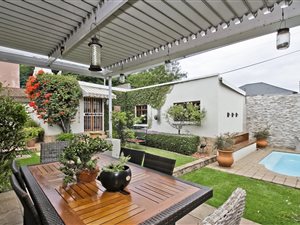 3 Bed House in Kensington