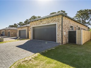 3 Bed Townhouse in Lorraine