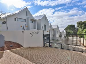3 Bed House in Aurora