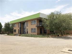4356 m² Commercial space in Longmeadow