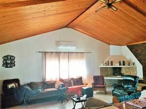 3 Bed House in Worcester West