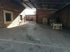 383 m² Industrial space in Bredell AH