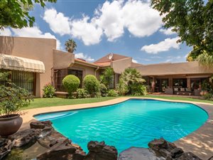 4 Bed House in Dowerglen
