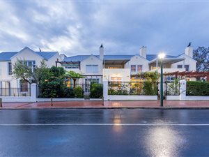 4 Bed House in Stellenbosch Central
