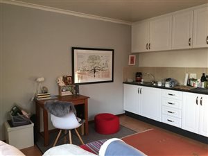1 Bed Garden Cottage in Parkview