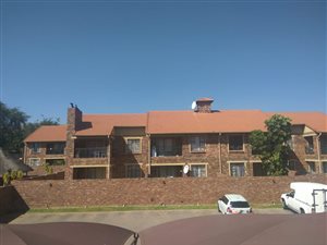 2 Bed Apartment in Magalieskruin