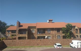 2 Bedroom Apartment in Magalieskruin