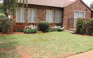 2 Bedroom Simplex in Karen Park