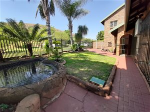 4 Bed House in Suiderberg