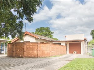 4 Bed House in Arboretum