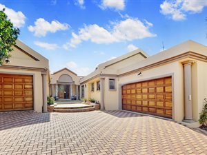 4 Bed House in Glenvista