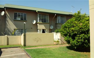 2 Bedroom Simplex in Beyers Park