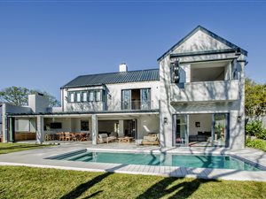 4 Bed House in Constantia Upper
