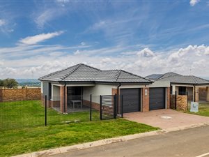 3 Bed Townhouse in Meyerton Park