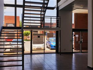 272 m² Industrial space in North Riding