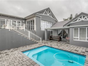 4 Bed House in Lovemore Heights