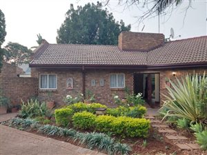 5 Bed House in Ninapark