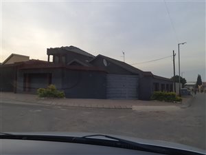 3 Bed House in Dobsonville