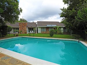 5 Bed House in Sunningdale Ridge