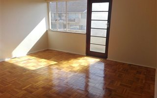 2 Bedroom Apartment in Parow Central