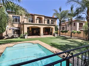 4 Bed Cluster in Bedfordview