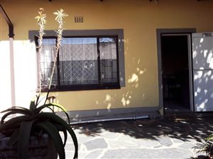 4 Bed House in Meyerspark