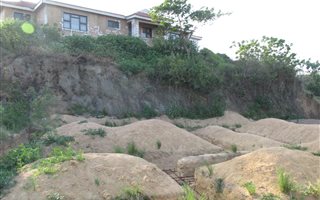 513 m² Land available in Lovu