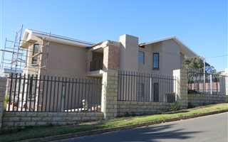 4 Bedroom House in Linkside