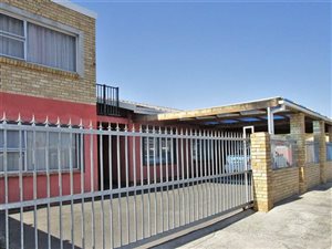 5 Bed House in Parow Valley