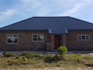 3 Bed House in Pringle Bay