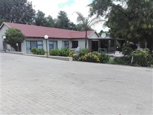 4 Bed House in Morningside Manor