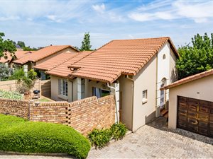 2 Bed Townhouse in Radiokop