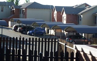 2 Bedroom Townhouse in Bayswater