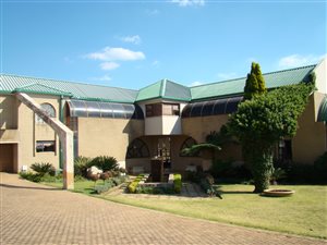 4 Bed House in Ruimsig AH
