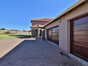 4 Bed House in Berg en Dal