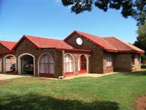 3 Bed House in Riamarpark