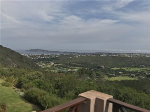 3 Bed Apartment in Piesang Valley